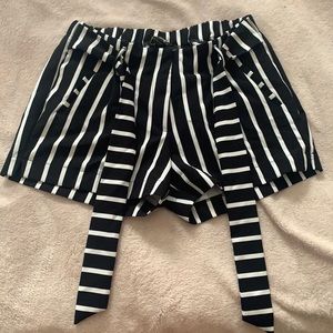 Stripped shorts